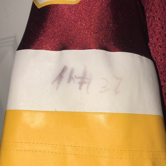 Men’s NFL Signed Redskins Barber Jersey - Picture 4 of 12
